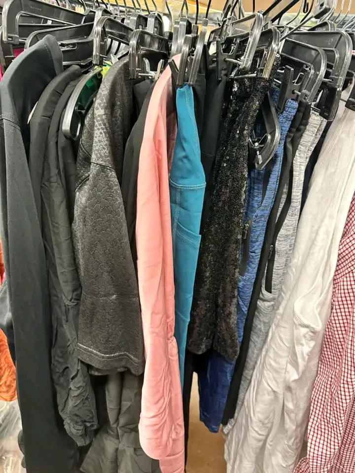 new arrival of mixed clothing pallets new arrival of mixed clothing pallets