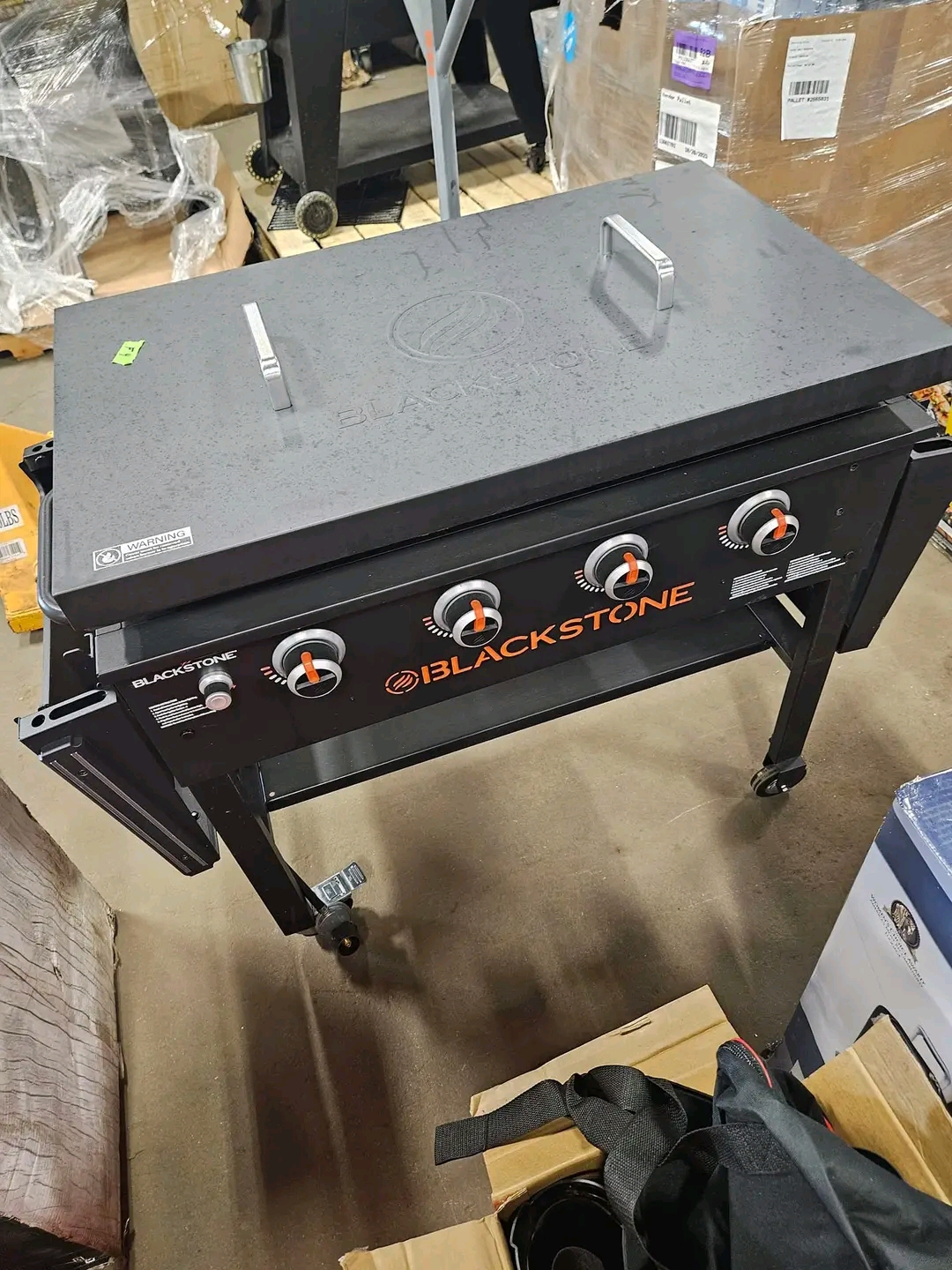 blackstone 4 burner 36″ griddle cooking station with hard cover blackstone 4 burner 36″ griddle cooking station with hard cover
