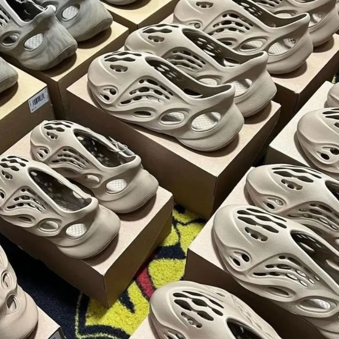 adidas yeezy foam runners pallets adidas yeezy foam runners pallets