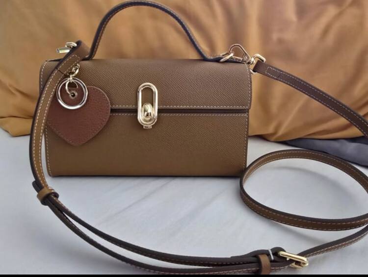 designer female handbags & purses pallet designer female handbags & purses pallet