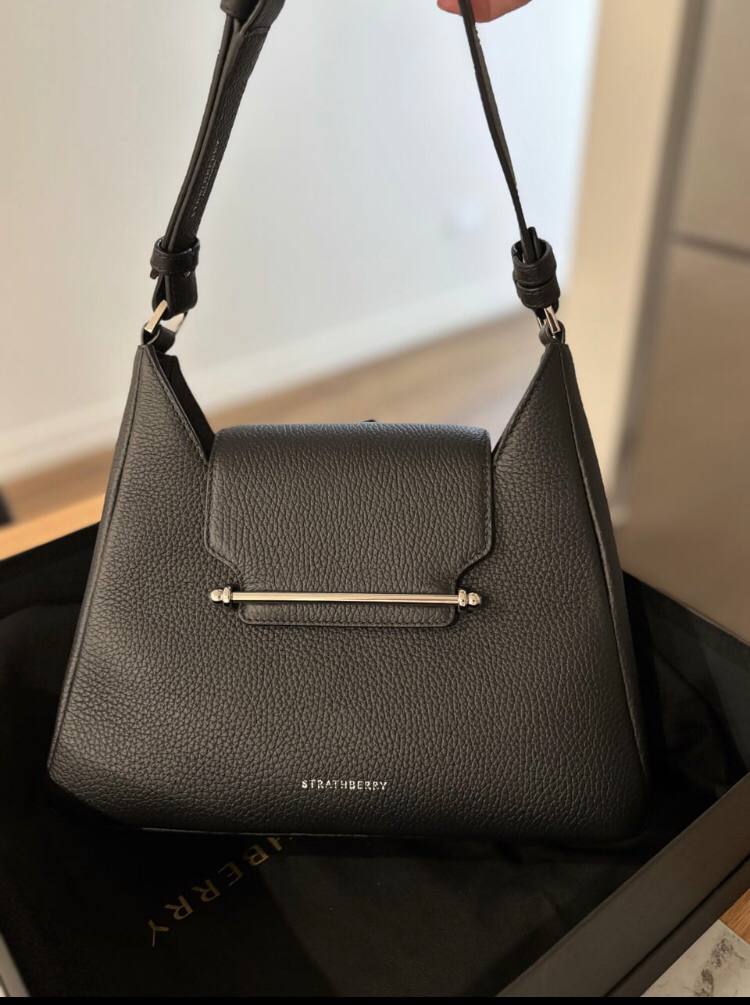 designer female handbags & purses pallet designer female handbags & purses pallet