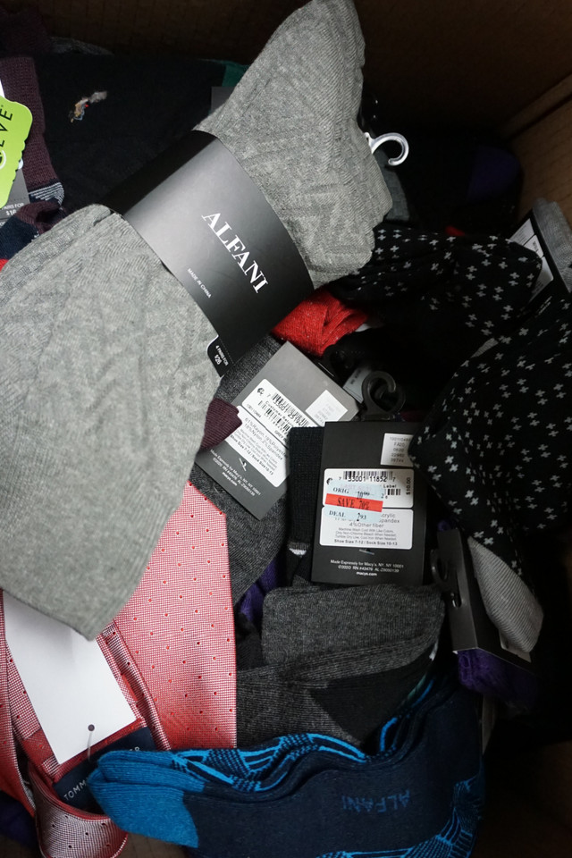 400+pc mens accessories tommy columbia alfani ck 400+pc mens accessories tommy columbia alfani ck
