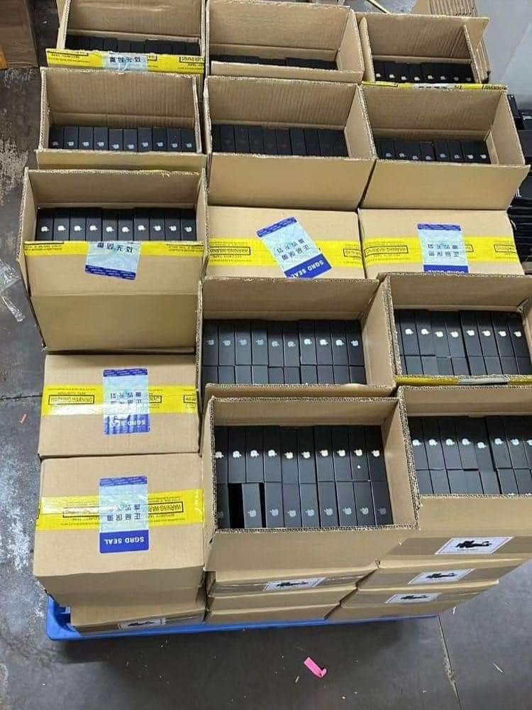 buy iphone pallet (box of 100) buy iphone pallet (box of 100)