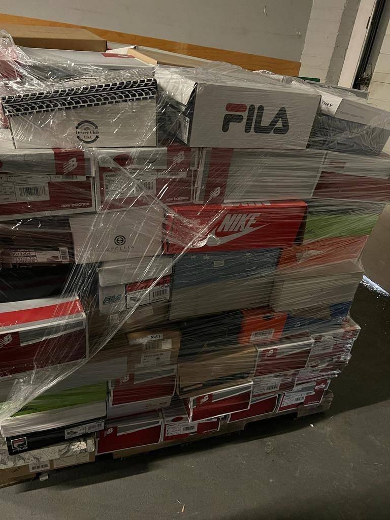 buy new branded shoes (pallet) buy new branded shoes (pallet)